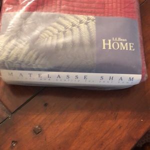 2 Red Matelasse King Shams